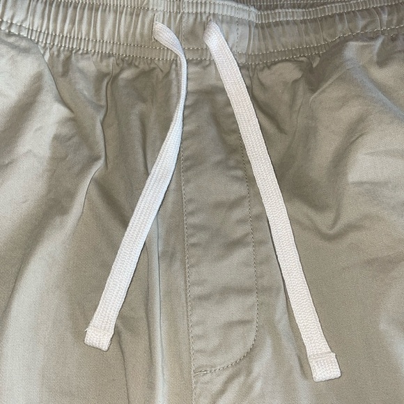 Goodfellow & Co Everyday Khaki Colored Shorts - Picture 6 of 8